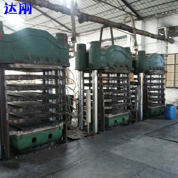 廣東二手設(shè)備發(fā)泡機