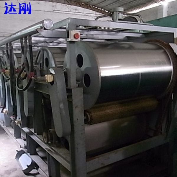 二手設(shè)備轉(zhuǎn)讓橡膠混煉機(jī)